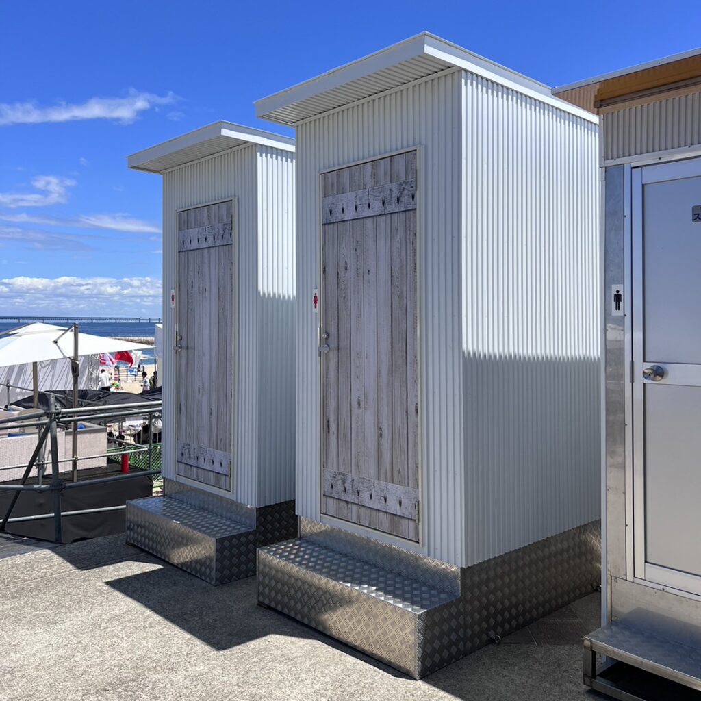 屋外設置型仮設トイレ